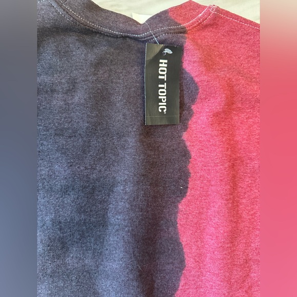 NWT Stranger things Tie-Dye sweat shirt Women’s size Med New with Tags - Picture 5 of 9